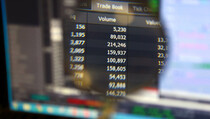 Ditopang Indeks Keyakinan Konsumen, IHSG Sesi I menguat 0,8%