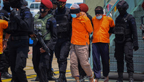 Densus Antiteror Ringkus 13 Tersangka Teroris JI dan JAD