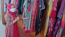 Dekranasda Lampung Selatan Siap Gandeng Desainer untuk Promosikan Batik Tenun Inuh