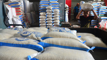 354.272 Warga Kabupaten Bogor Terima Bantuan Beras