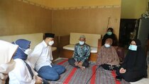 Wali Kota Surabaya Kunjungi Keluarga Awak KRI Nanggala 402