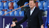 Barcelona Tetap Ditangani Ronald Koeman