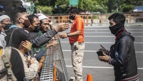 DPR Ingatkan Pemda Waspadai Klaster Baru Covid-19 di Objek Wisata