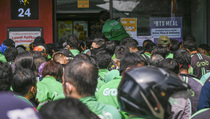 Undang Kerumunan, Polisi Sementara Tutup Gerai McDonald's