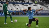 Gol Penalti Cavani Hindarkan Uruguay Bertemu Brasil