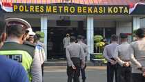 PPKM Darurat, Polrestro Bekasi Lakukan Penyekatan di Sumber Arta dan Patung Garuda