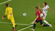 Euro 2020, Babak I: Denmark Ungguli Cheska
