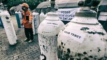 Stok Oksigen Medis Sempat Kurang, Luhut: Kami Mobilisasi dari Mana-mana