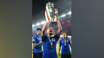 Jorginho Masuk Daftar Pemain Sukses Angkat Trofi Liga Champions dan Piala Eropa di Tahun yang Sama