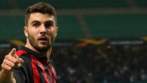 Mantan Bintang Milan Pimpin Pendukung Italia di Wembley