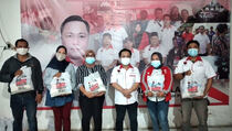 Bantu Masyarakat Terdampak Covid-19, Taruna Merah Putih Bagikan Sembako dan Masker