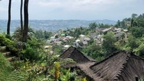 Mengintip Kearifan Lokal Desa Wisata Kampung Bungur Ciamis