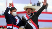 Presiden Peru Bentuk Kabinet Tanpa Menkeu