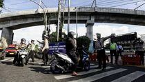 Polri Masih Lakukan Penyekatan Lalu Lintas di Jakarta