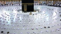 Bertemu Menlu Saudi, Retno Minta Kebijakan Umrah untuk Indonesia Ditinjau Ulang