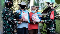 Yayasan Bakti Barito Donasikan 1.000 Ton Beras ke Jawa Tengah
