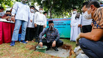 Gubernur Anies Resmikan Pembangunan Masjid At Tabayyun di Taman Villa Meruya
