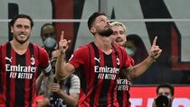 Giroud Cetak 2 Gol, Milan Hantam Cagliari