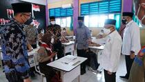 Wapres Tinjau Pelaksanaan PTM di SMA Negeri 19 Kabupaten Tangerang