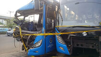 Transjakarta Pastikan Bus Terlibat Tabrakan Maut Laik Beroperasi