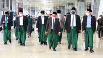 Peringati Hari Santri, 58 Anggota Fraksi PKB Sarungan ke DPR