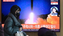 Korea Utara Tembakkan 2 Rudal Balistik ke Laut