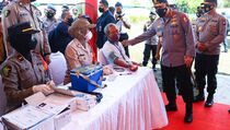 Tinjau Vaksinasi di Kepri, Kapolri Paparkan 3 Strategi Antisipasi Lonjakan Covid