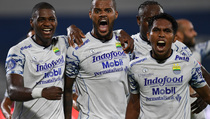 Persib Masih Akan Gaet Pemain Baru