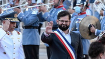 Gabriel Boric Dilantik sebagai Presiden Termuda Chile