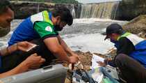 Sungai Cileungsi Tercemar, Warga Bogor Cium Bau Busuk