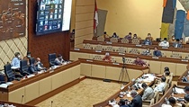 DPR Minta Tito Karnavian Tegur Apdesi yang Dukung Jokowi 3 Periode