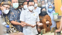 Bupati Bogor Ade Yasin Minta Operasi Pasar Langsung ke Pedagang