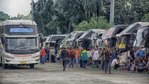 Terminal Grogol Jakbar Mulai Ramai Pemudik Lebaran