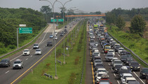 Siang Ini, Polri Terapkan One Way dari Tol Kalikangkung hingga Cikampek