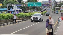 Diduga Kelelahan, Wisatawan Meninggal di Jalur Puncak