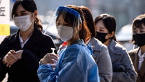 Korsel Cabut Aturan Wajib Masker, Warga Pilih Tetap Pakai