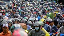 Jalur Puncak Sempat Macet Panjang Akibat Ganjil Genap