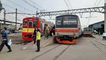 Hari Pertama Kerja, Penumpang di Stasiun Bogor Belum Normal