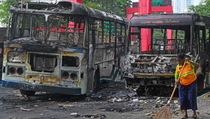 Aparat Keamanan Sri Lanka Ancam Tembak Para Perusuh