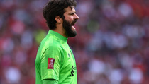 Giliran Kiper Liverpool Alisson Becker Jadi Incaran Al Nassr