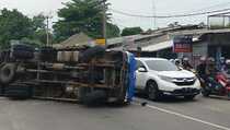 Truk Terguling Picu Kemacetan Parah di Kota Bogor