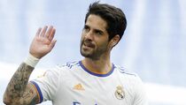 Ingin Tetap Bermain di Spanyol, Isco Tolak Milan dan Roma