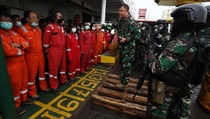 PHE Oses dan Kopaska TNI AL Adakan Simulasi Pembebasan Sandera