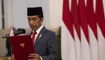 Jokowi Segera Kirim Pengganti Lili Pintauli Siregar ke DPR