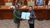 Buka Draf RUU KUHP, Keterbukaan Informasi Publik DPR Dipuji