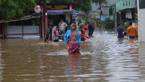 92 RT di Jakarta Tergenang, Tinggi Genangan Capai 2 Meter
