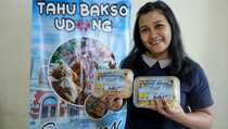 Lapak Ganjar Bantu UMKM Tahu Bakso Udang Ini Bayar Utang
