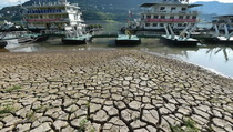 Sungai Yangtze Kering, Tiongkok Kekurangan Tenaga Air