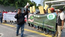 Mahasiswa dan Pemuda Demo Tolak Kenaikan BBM di Jakarta