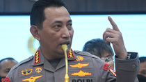 Kapolri: Polisi Kaji Pernyataan Denny Indrayana soal Putusan MK